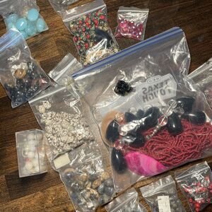 Bag of Beads Stone Gemstone Coral Amethyst Labradorite Lot 2lbs